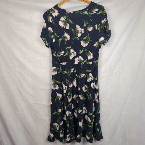 Urban Coco Floral Dress - Picture 4 of 4